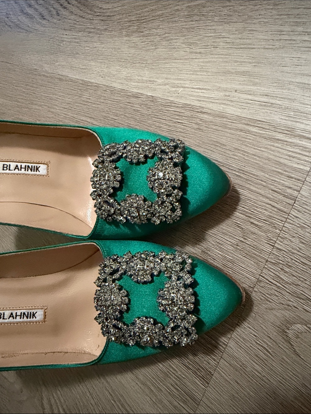 Manolo Blahnik Emerald Green Satin Pointed Pumps with Crystal Buckle - Picture 6 of 6